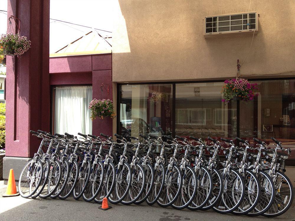 North Vancouver Hotel Exterior foto