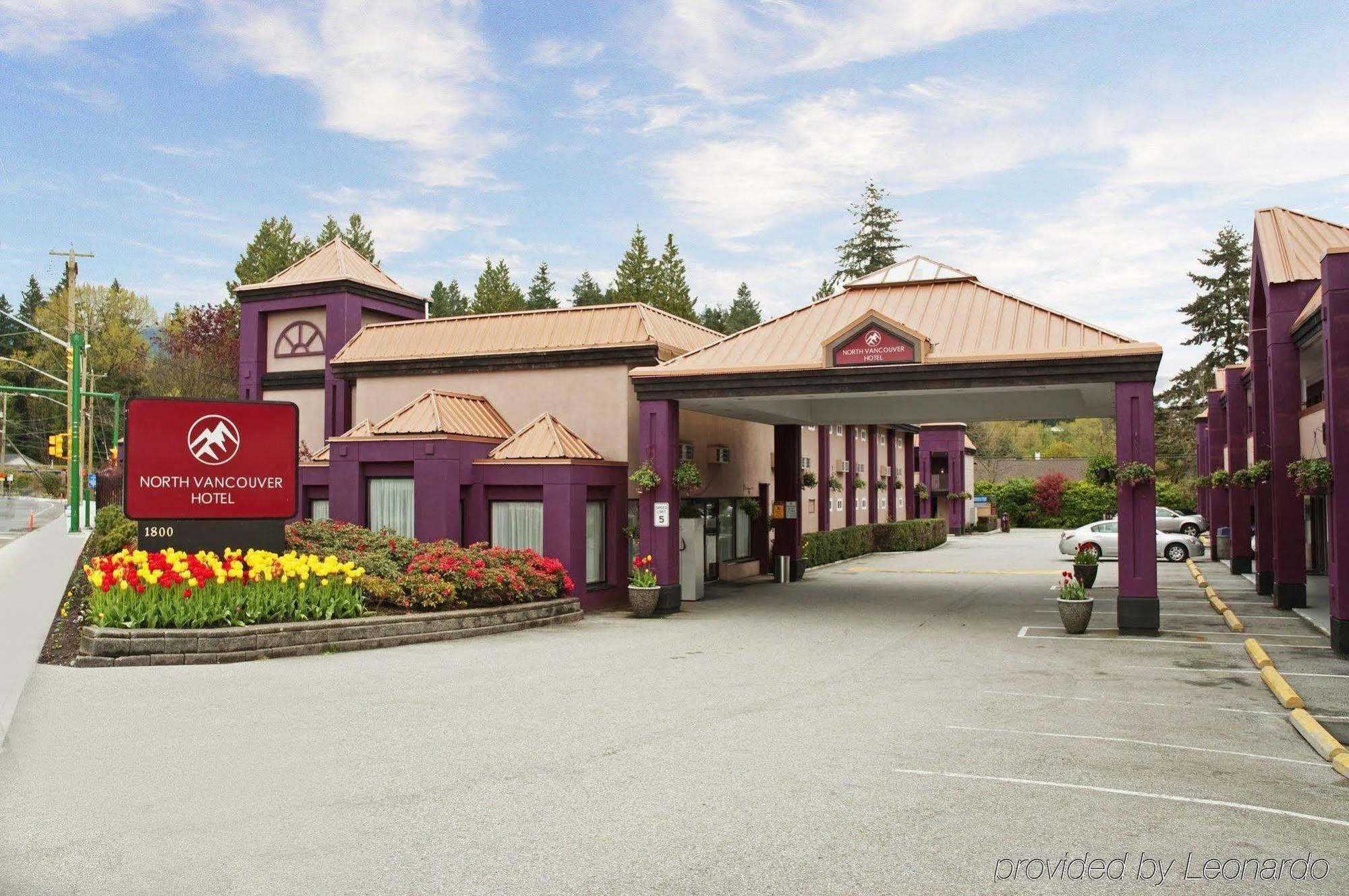 North Vancouver Hotel Exterior foto